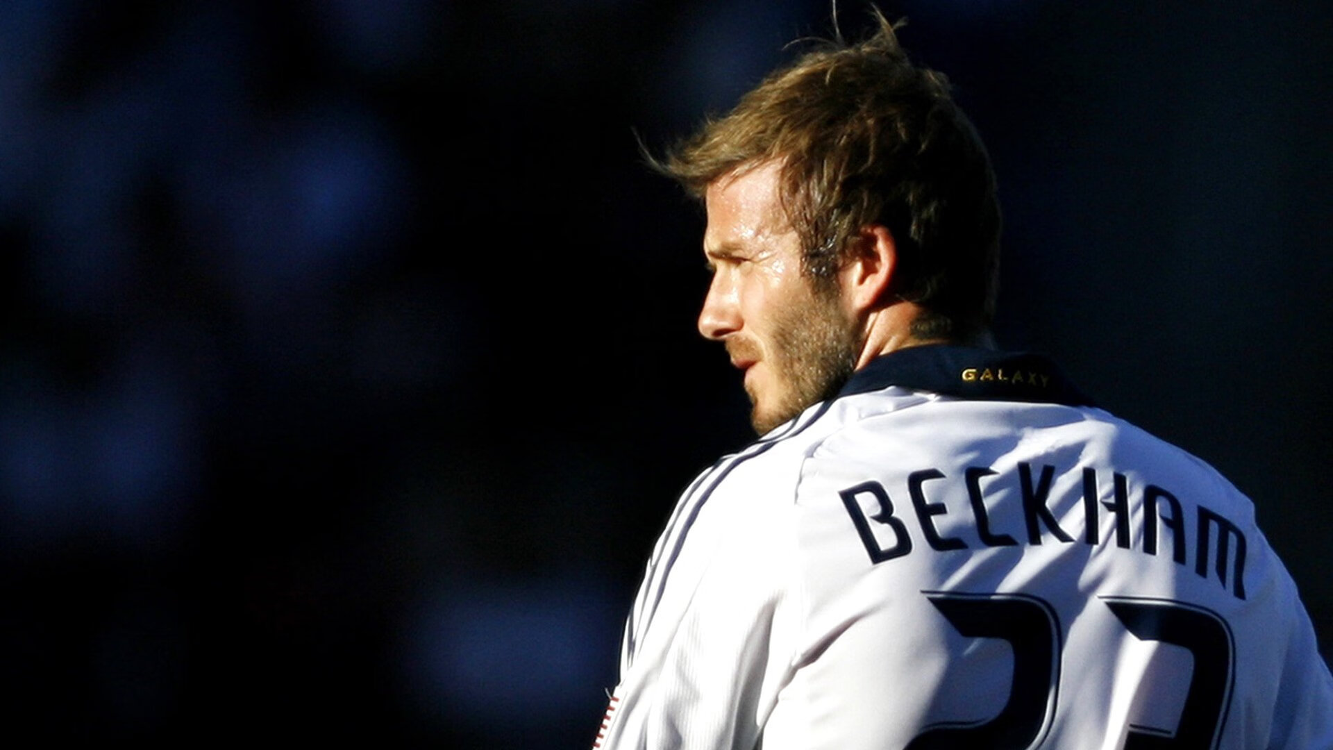 勇士迎来连胜，库里再次爆发，穆迪闪耀全场，勇士高层谈续约库里